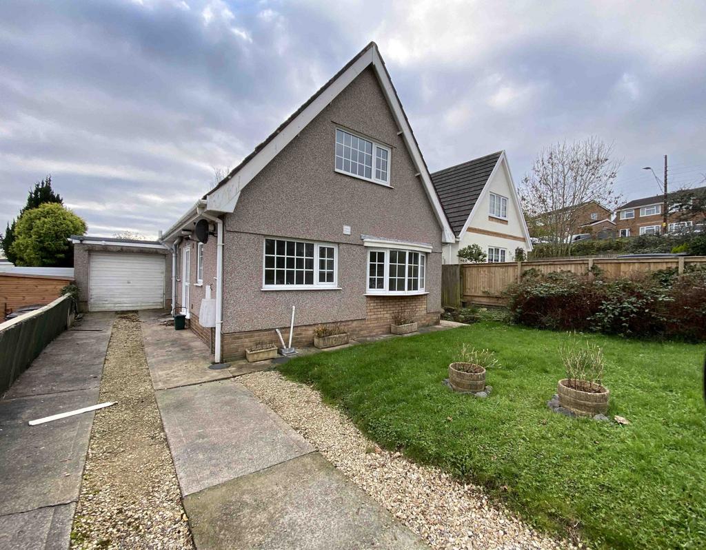 Heol Dylan, Gorseinon, Swansea... 3 bed detached house £220,000