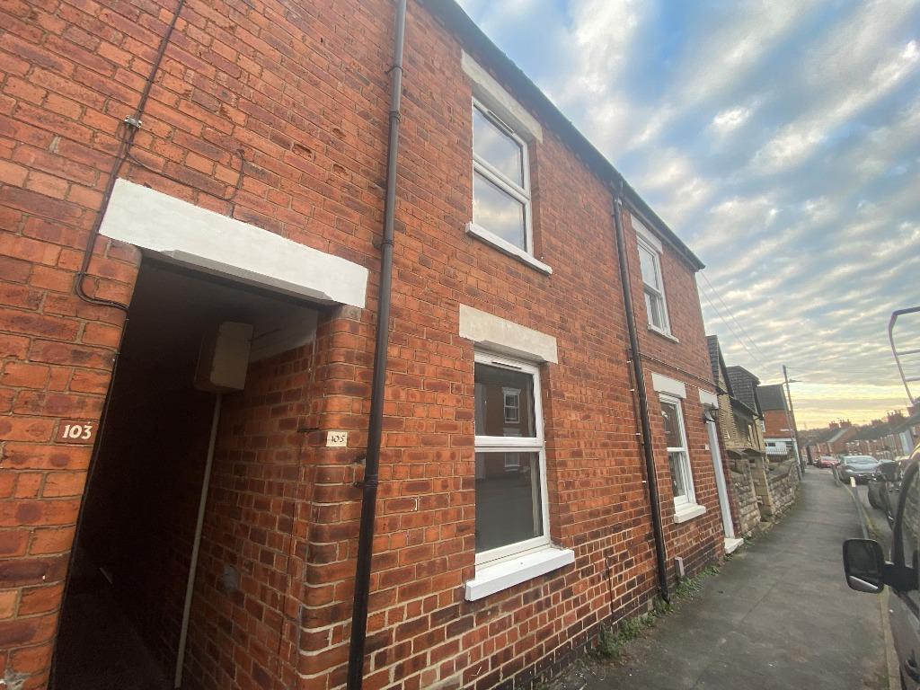 Dudley Road, Grantham, Grantham, NG31 2 bed terraced house £650 pcm