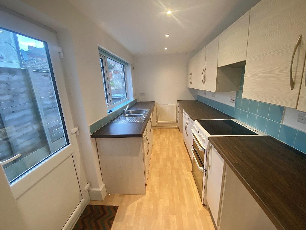 Dudley Road, Grantham, Grantham, NG31 2 bed terraced house £650 pcm
