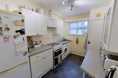 2 bedroom apartment for sale - Garden Close, Shoreham-by-Sea, West Sussex, BN43