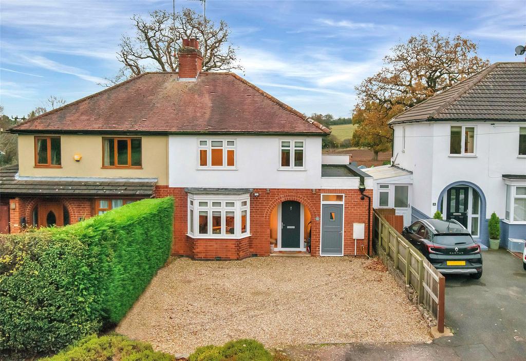 Markfield Lane, Newtown Linford, Leicestershire 3 bed semidetached