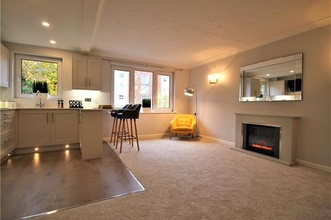 2 bedroom apartment for sale, Park Gate Court, Constitution Hill, Woking, Surrey, GU22