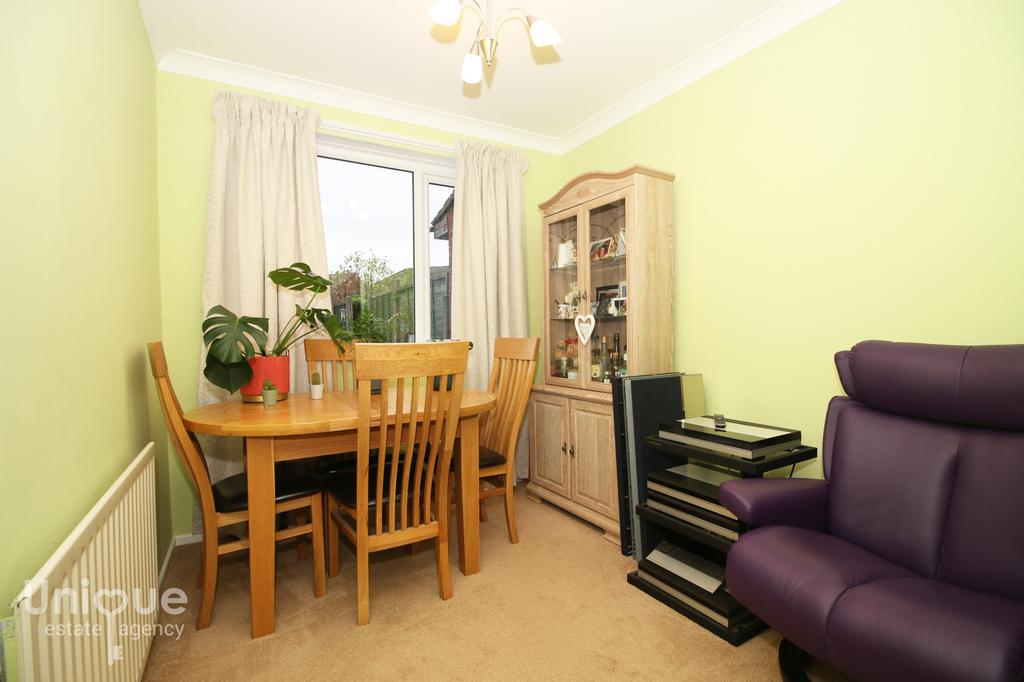Rossington Avenue, Bispham... 3 bed semidetached house £129,950
