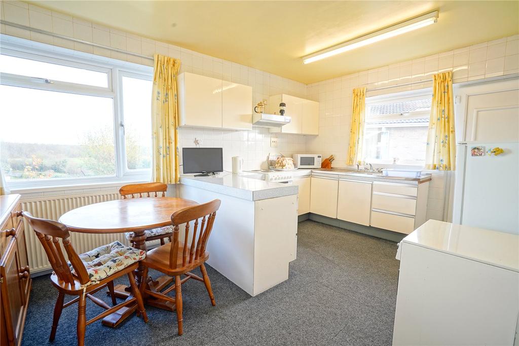 School Lane, Stainton, Rotherham, S66 3 bed bungalow £285,000
