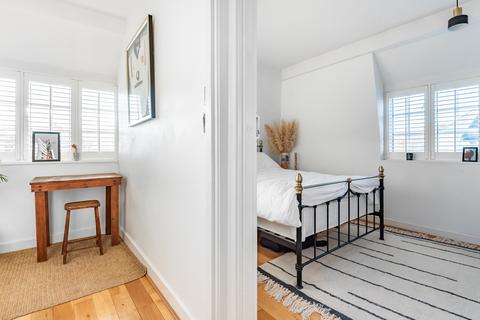 59 Dickson Road, London, SE9 6RE