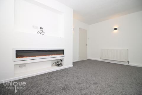 3 Carr Head Lane, Poulton-le-fylde, FY6 8JA