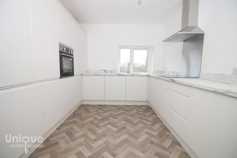 3 Carr Head Lane, Poulton-le-fylde, FY6 8JA