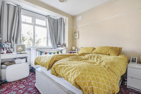 22 Hill Road, Mitcham, CR4 2HQ
