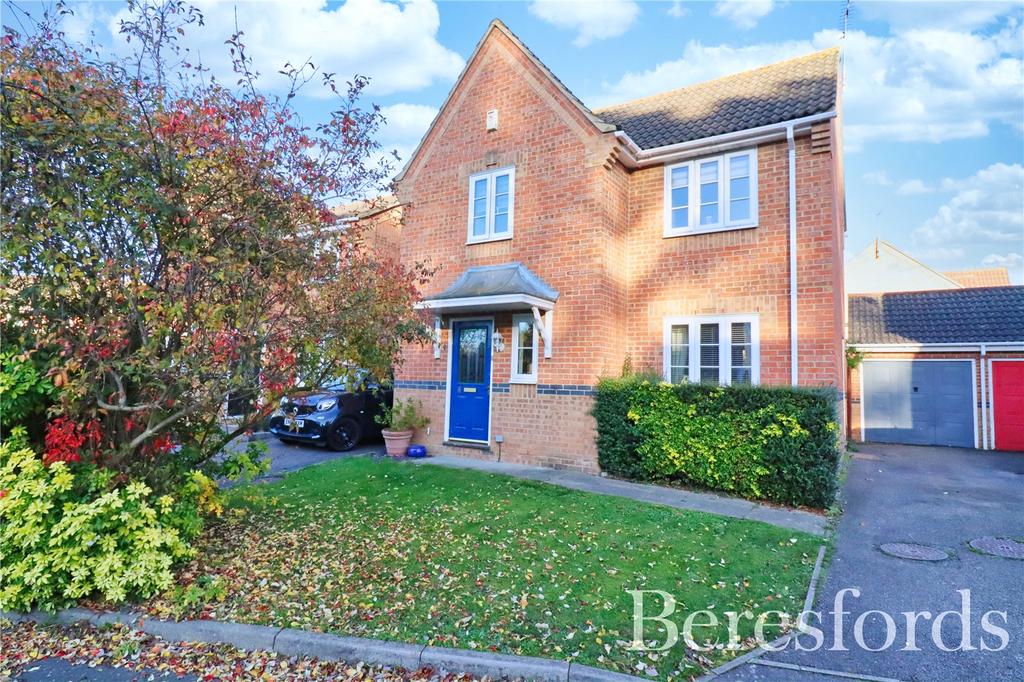 Langley Place, Billericay, CM12 3 bed detached house £500,000
