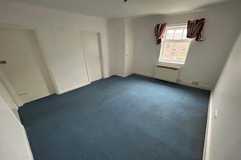 1 bedroom flat to rent, 1 bedroom First Floor Flat in Bognor Regis