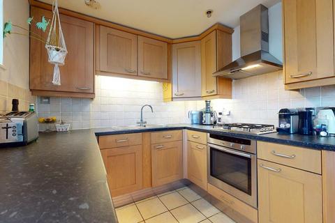 1 bedroom flat to rent, Putney Bridge Road, SW15
