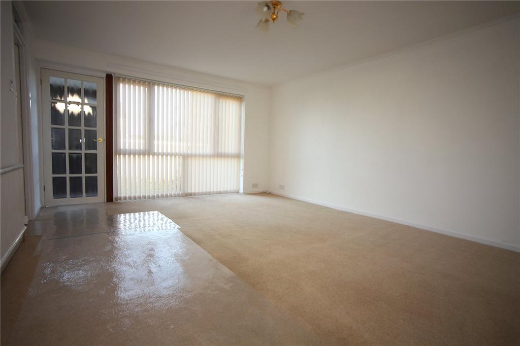 St Nicholas Drive, Cheltenham, GL50 3 bed bungalow £1,500 pcm (£346 pw)