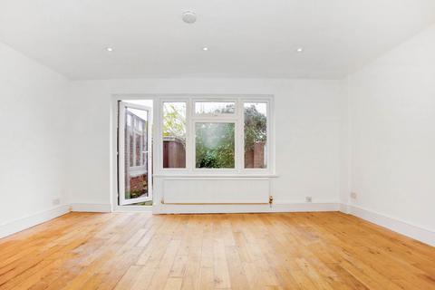 40 Rivington Walk, London, E8 4JT