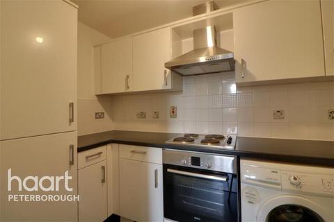 2 bedroom flat to rent, Fellowes Road