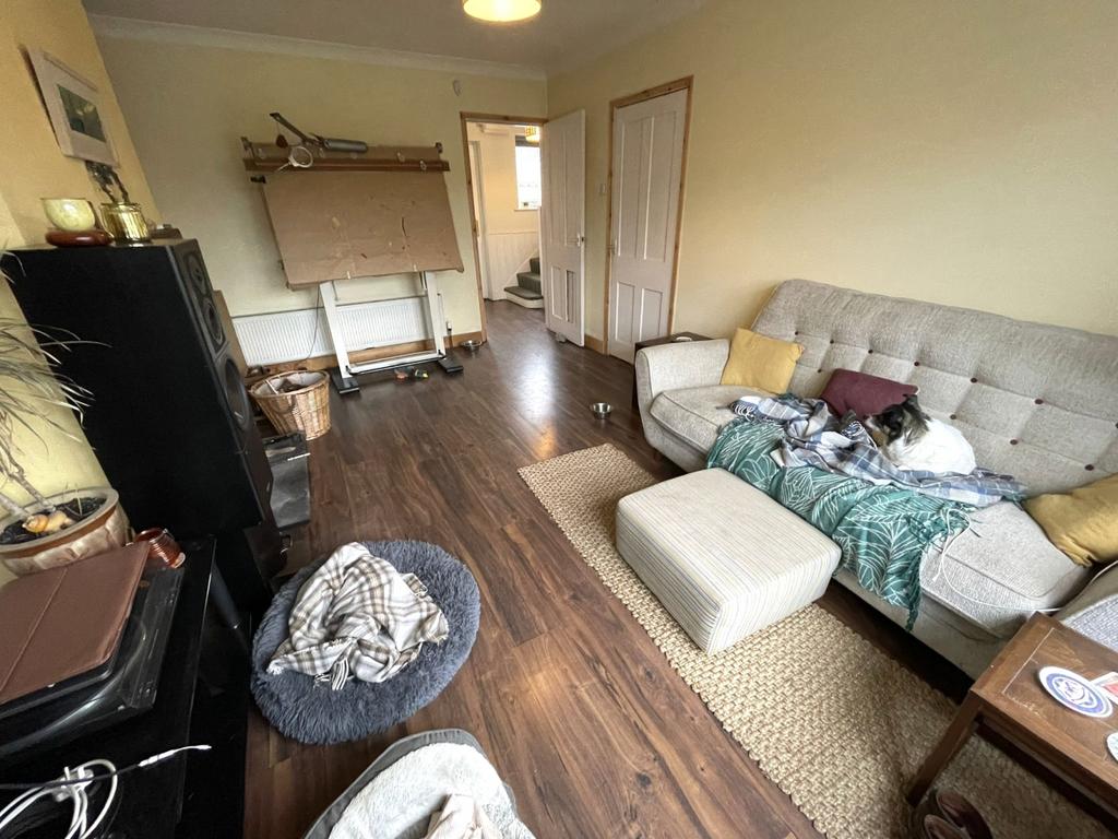 Redbourne Way, Scunthorpe 3 bed terraced house £125,950