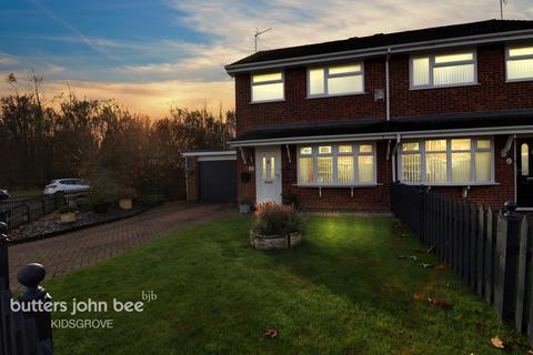 3 bedroom semi-detached house for sale - Derwent Crescent, Stoke-On-Trent
