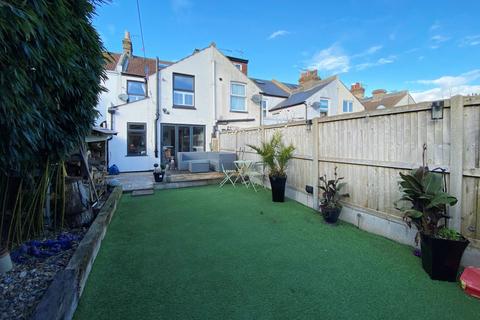 66 Downs Road, Walmer, Deal, CT14 7TB