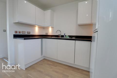 2 bedroom apartment to rent, Cross Road, Croydon