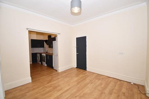 Studio to rent, 1 Cavendish Road, Highams Park, London. E4 9NQ