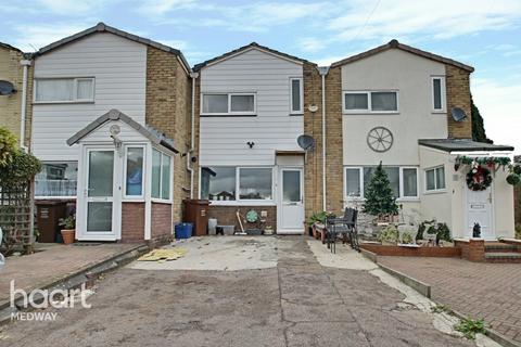 3 bedroom terraced house for sale - Winston Road, Rochester