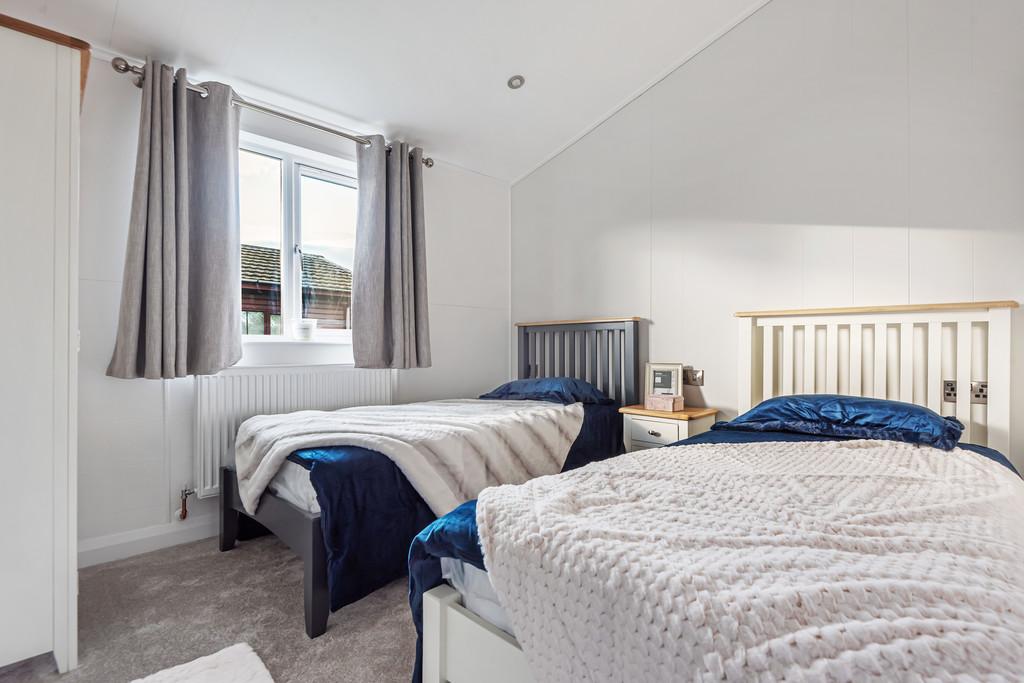 Twin Bedroom