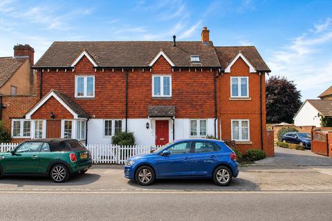 1 bedroom maisonette for sale, Newark Lane, Ripley, Surrey, GU23