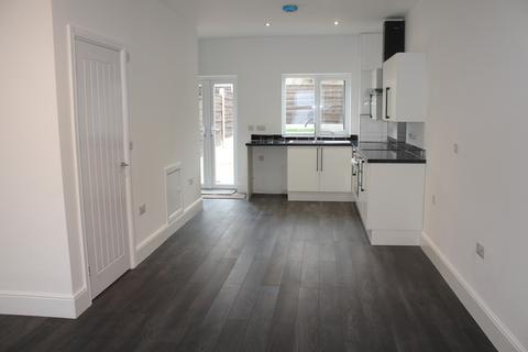 2 bedroom end of terrace house for sale - Oldham Road, Royton, Oldham