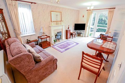 1 bedroom flat for sale - Flat , Windmill Court, Barnham Road, Barnham, Bognor Regis