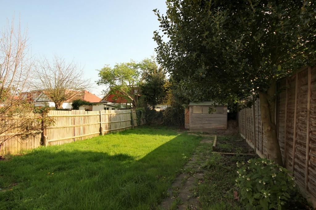 Noel Road, W3 3 bed semidetached house £775,000