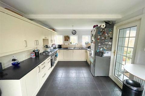 6 Bradley Road, Grimsby, DN33 1QW
