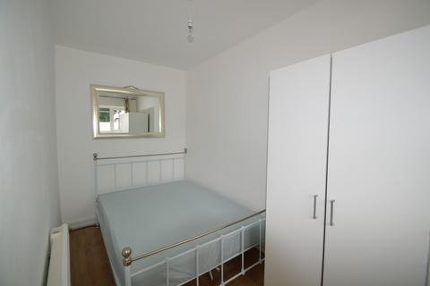 1 bedroom ground floor flat to rent, Shooters Hill Road, Shooters Hill, London