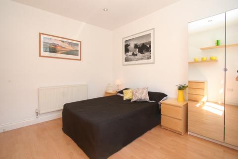 undefined, Grove Street, London SE8
