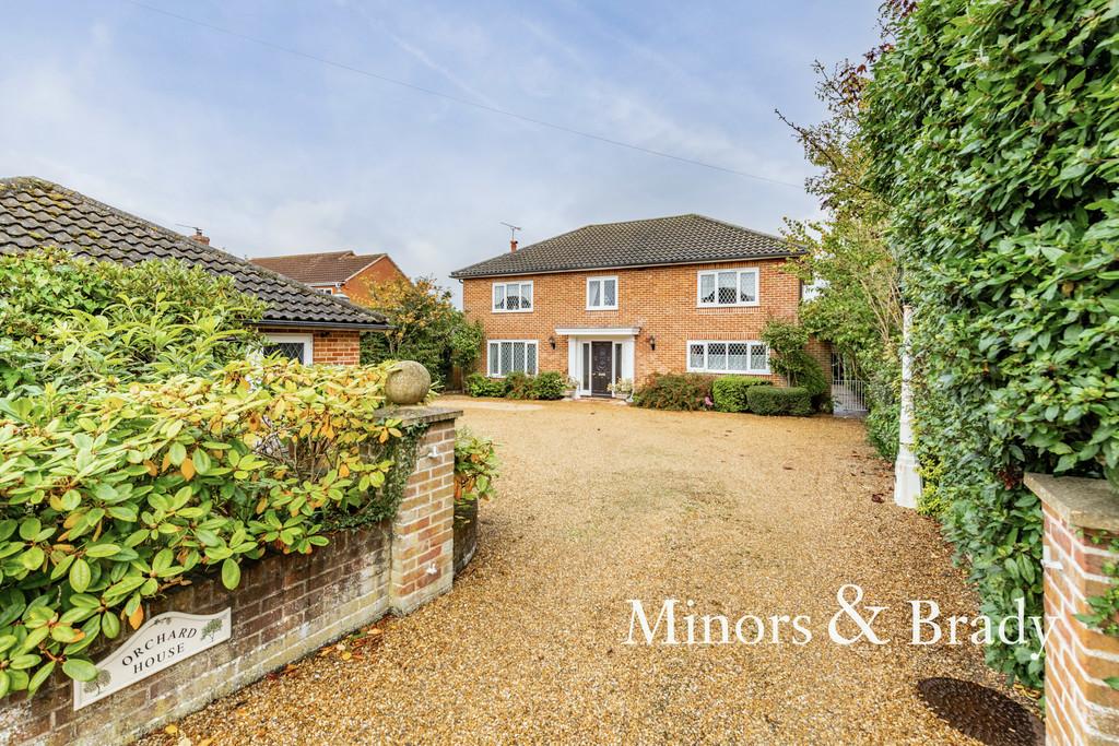 Northfield Road, North Walsham 3 bed detached house £600,000