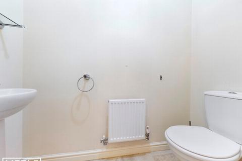3 bedroom terraced house to rent, Station Road Boulevard, Prescot, L34