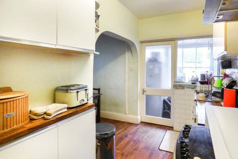 64 Bingley Road, Bradford, BD9 6HH