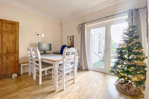 48 Acland Road, Bridgend, CF31 1TF