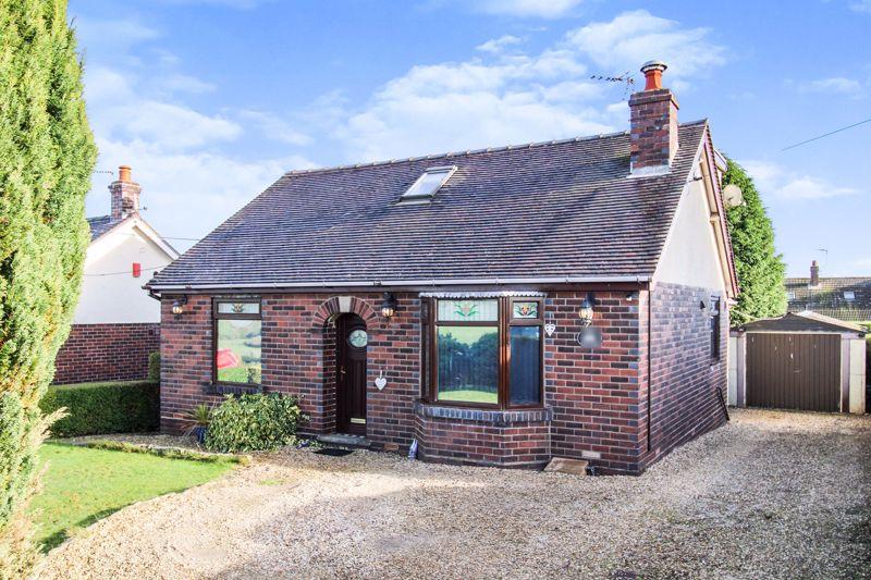 Ostlers Lane, Cheddleton, ST13 3 bed detached house for sale £338,000