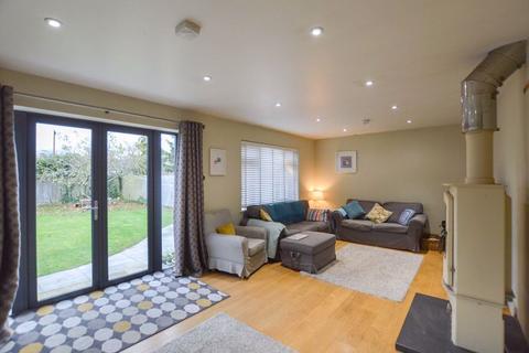 4 bedroom detached house for sale - Netherhampton Road, Harnham                                                               * VIDEO TOUR *