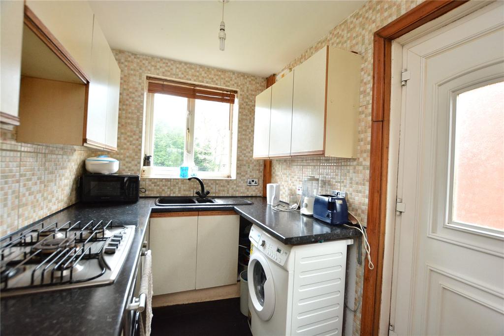 Hetton Road, Roundhay, Leeds 3 bed semidetached house £210,000