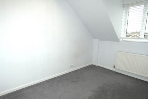 2 bedroom maisonette to rent, Church Road, Great Bookham