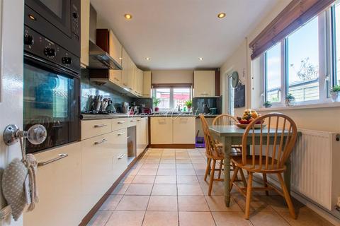 14 Beda Road, Cardiff, CF5 1LW