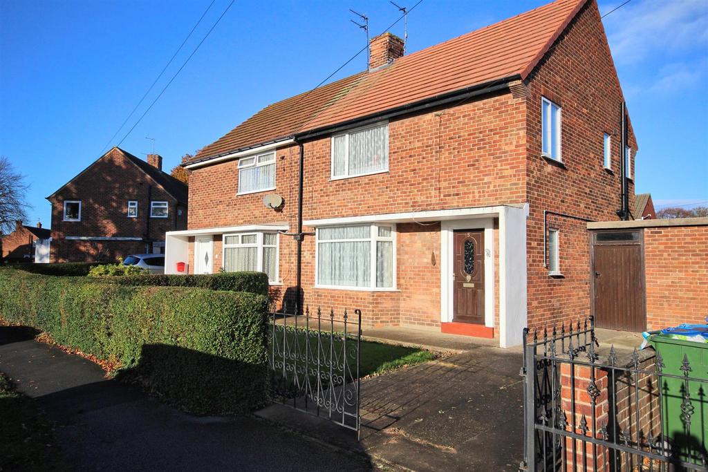 Wake Avenue, Cottingham 3 bed semidetached house £180,000