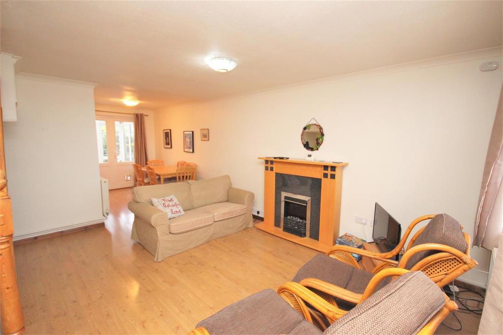 St. Crispians, Seaford 2 bed house £350,000