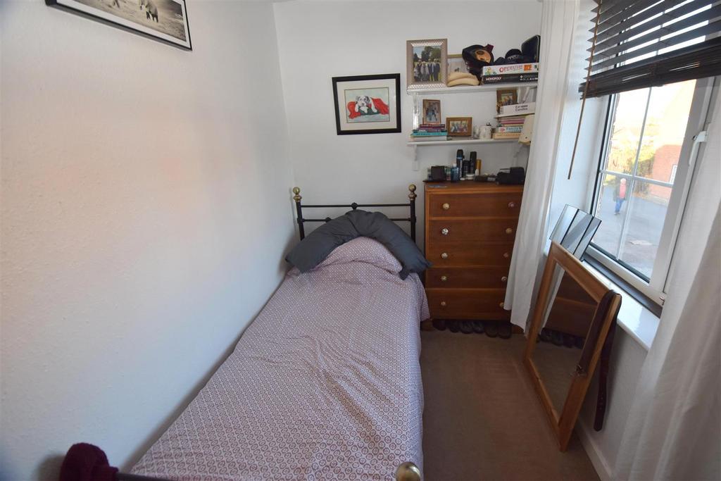 Bed3.JPG