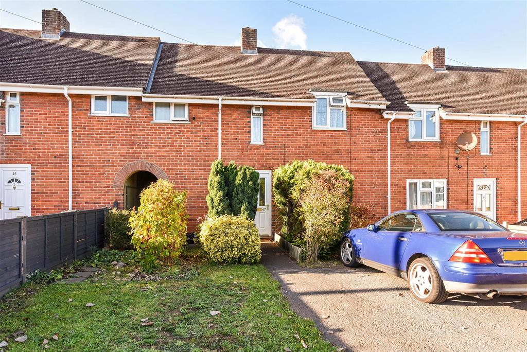 King Road, Andover 2 bed terraced house £225,000