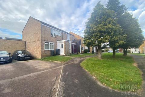 48 Peacocks, Harlow, CM19 5NY