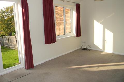 3 bedroom terraced house to rent - Long View Berkhamsted Hertfordshire