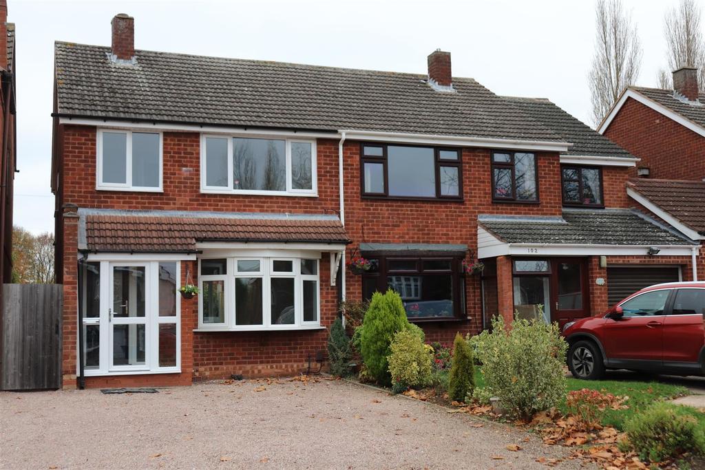 Comberford Road, Tamworth 3 bed semidetached house £275,000