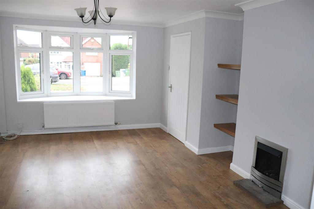 Comberford Road, Tamworth 3 bed semidetached house £275,000
