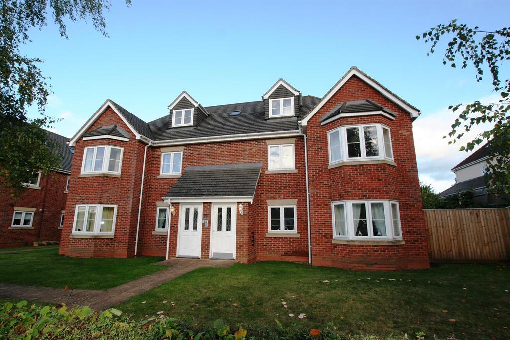 Meadowsuitehouse,5front.JPG